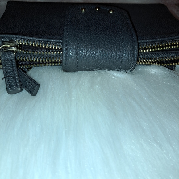 🛍Large blue bi fold wallet/clutch/shoulder or crossbody vegan leather purse - Picture 9 of 9